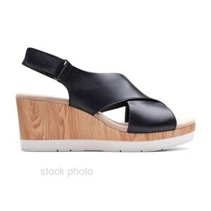 CLARKS Cami Pearl Black Wedge Sandals